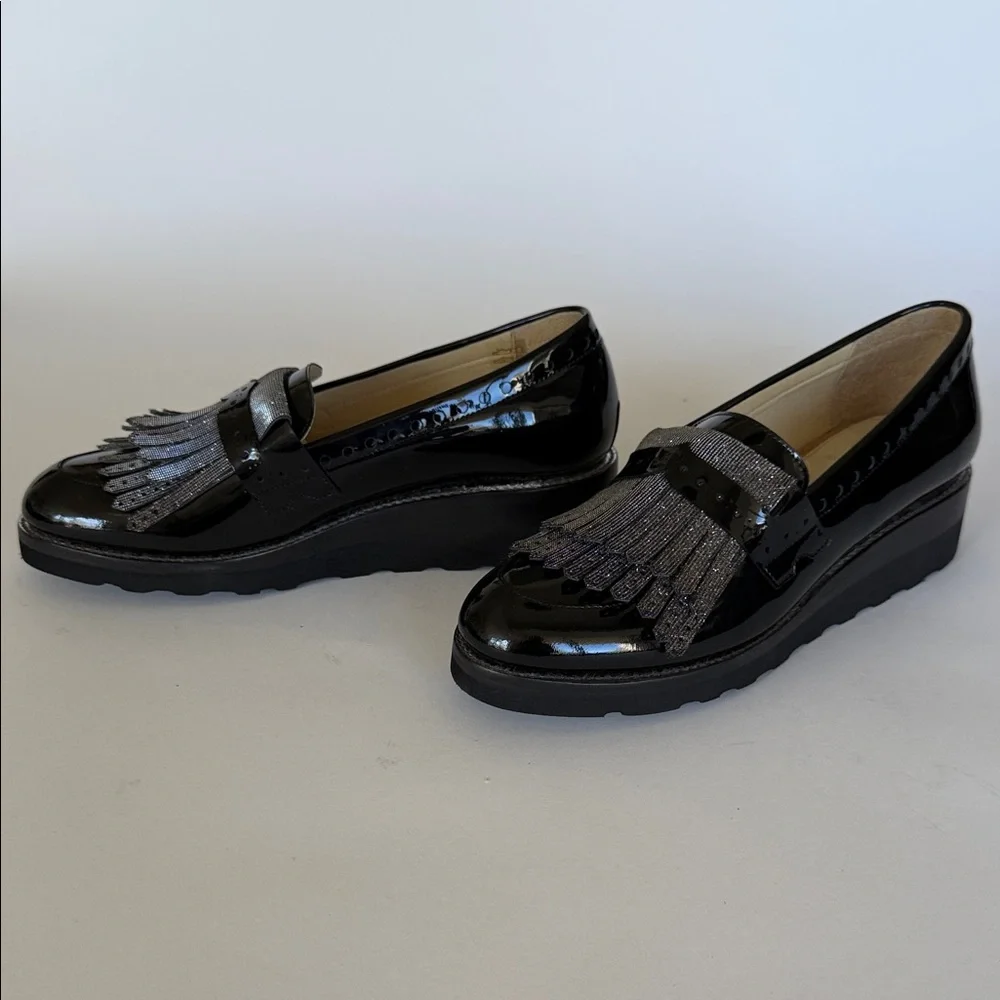 Mr. Pennywise Wedged Black Patent Loafer with Metallic Fringe - Picture 5 of 16